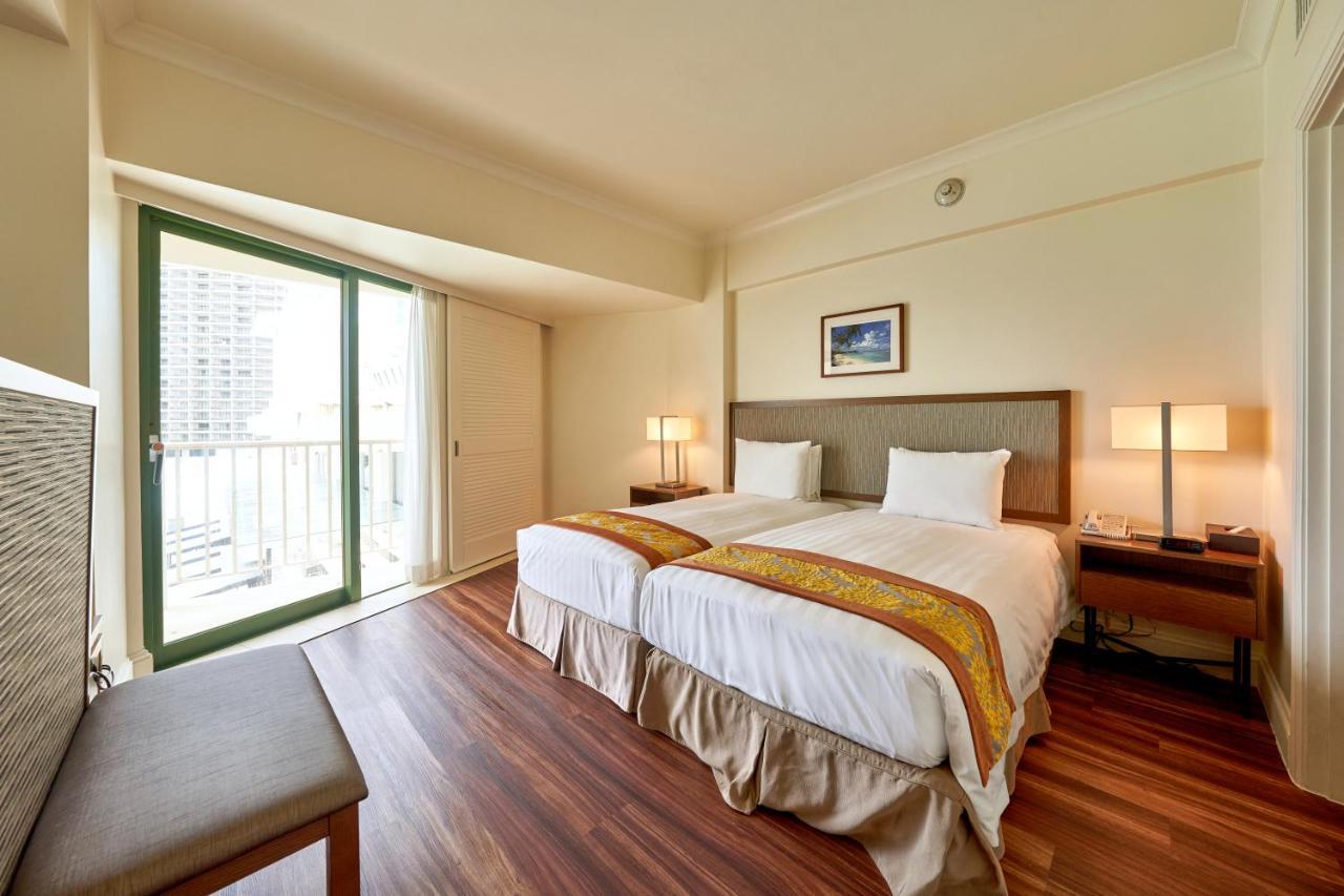 Lotte Hotel Guam Тумон Екстериор снимка