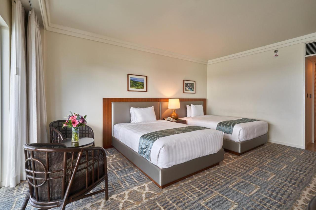 Lotte Hotel Guam Тумон Екстериор снимка