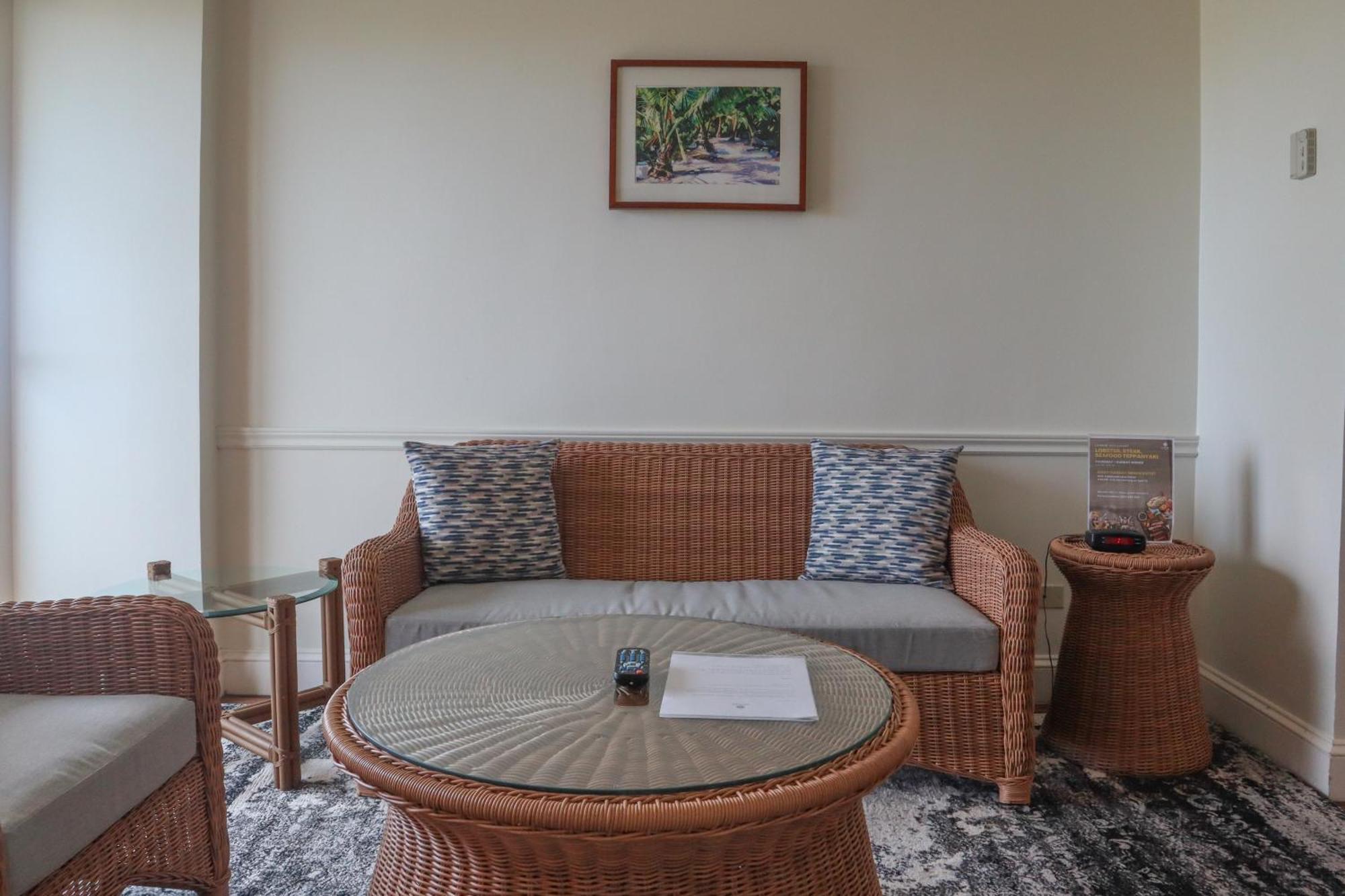 Lotte Hotel Guam Тумон Екстериор снимка