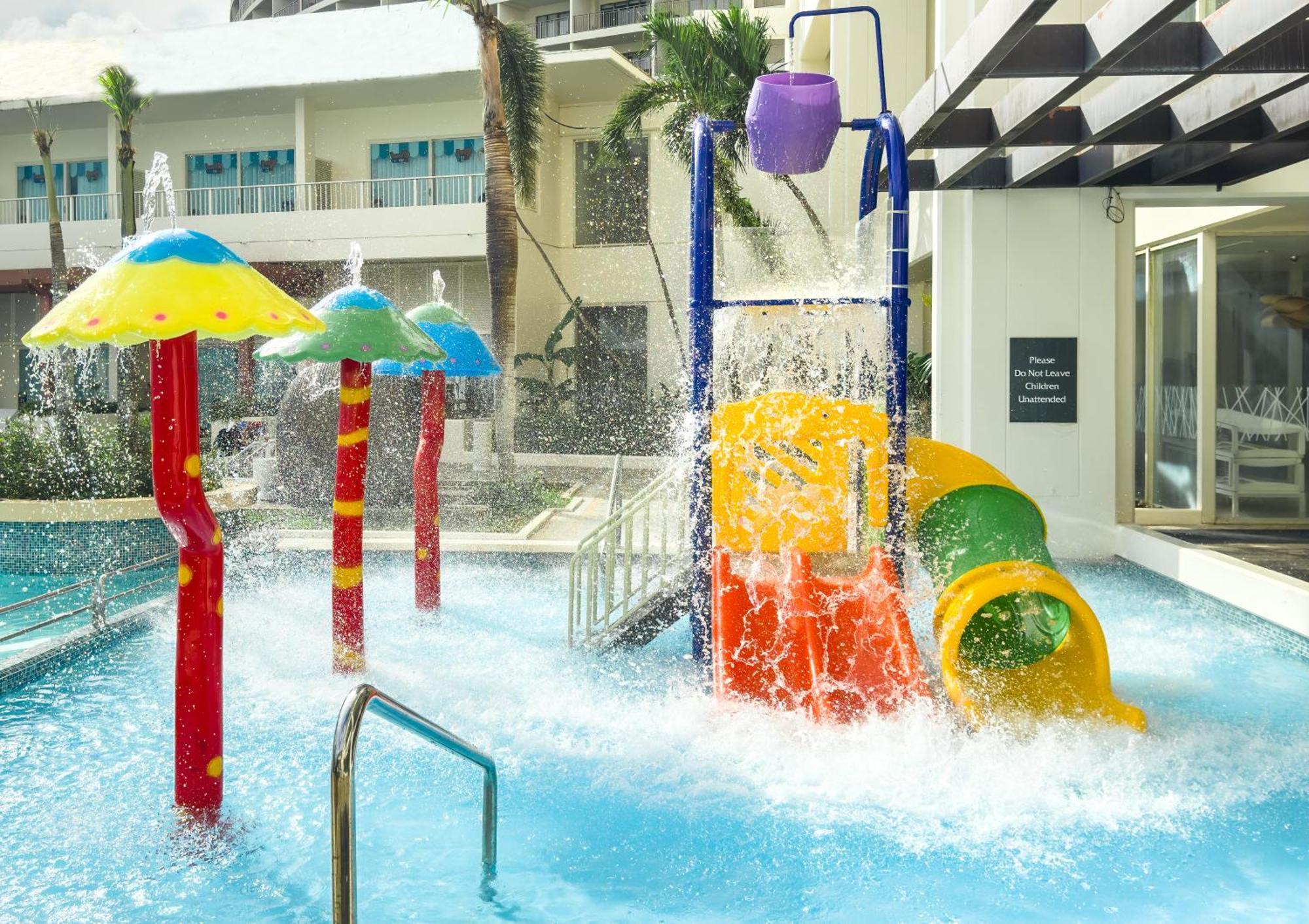 Lotte Hotel Guam Тумон Екстериор снимка